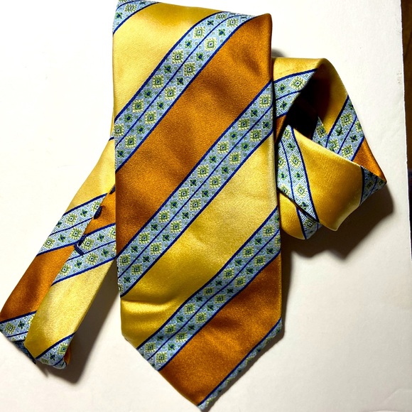 MASSIMO BIZZOCCHIOrange Yellow Striped 100% Silk Tie Made in Italy VTG MCM